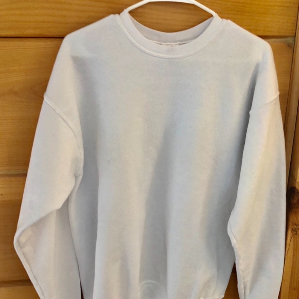 Never worn Hanes crew neck